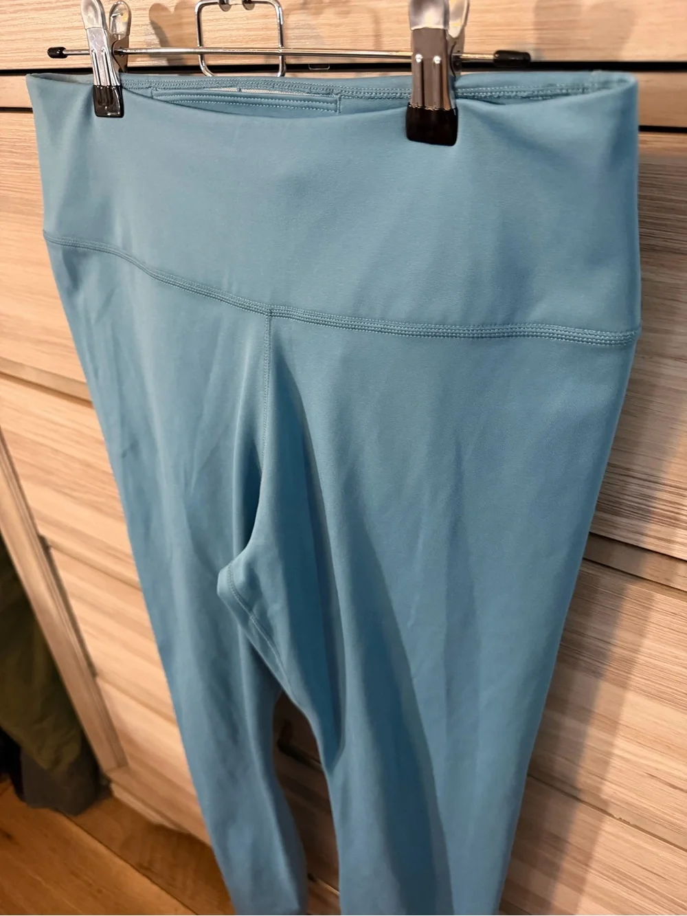 Nike Women’s High-Waist Leggings- Medium